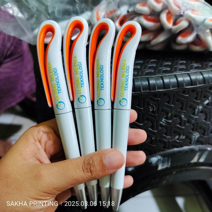 

pulpen custom/pulpen souvenir/pulpen promosi/pulpen angsa/pulpen custom logo/pulpen angsa custom/pulpen angsa print uv/pulpen