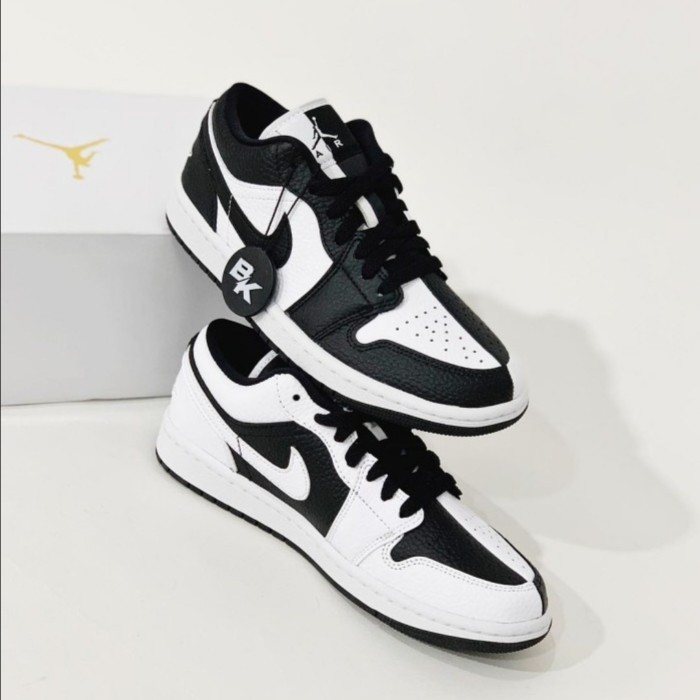 AIR JORDAN 1 LOW SPLIT BLACK WHITE