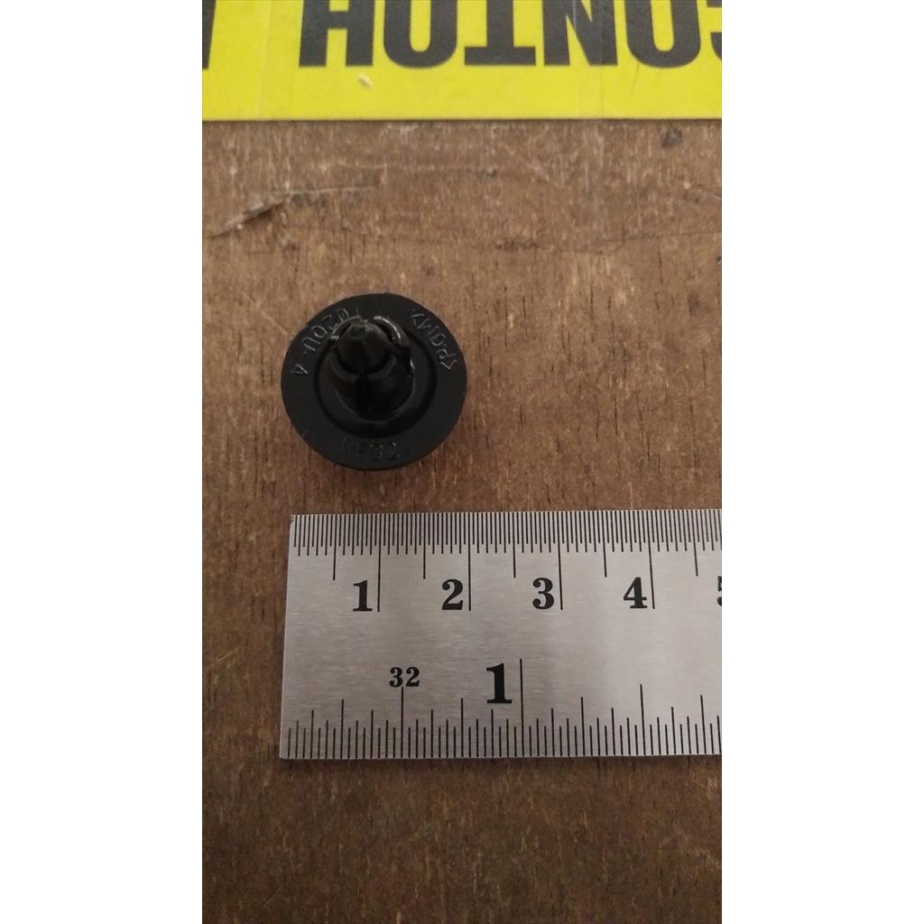 Kancing Klip Pintu Bemper Mobil Spakbor Avanza Xenia Calya Innova