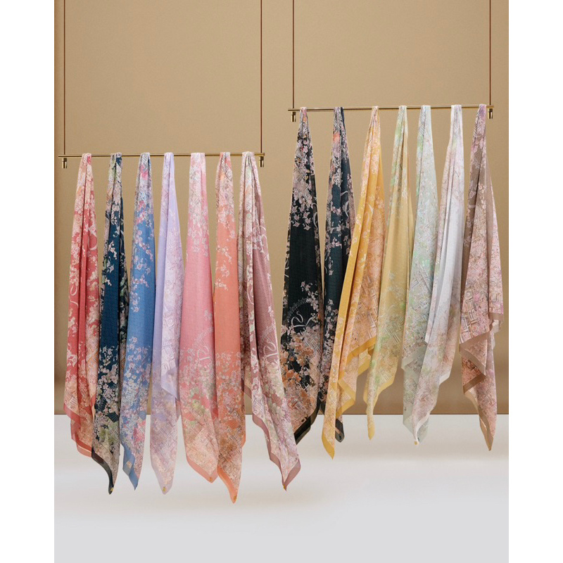 British 2.0 Series Buttonscarves