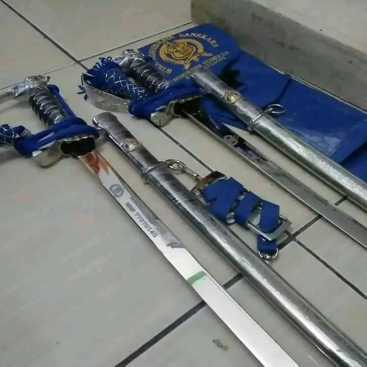 TERLARIS  PEDANG PORA / PEDANG UPACARA TNI, POLRI, DLL