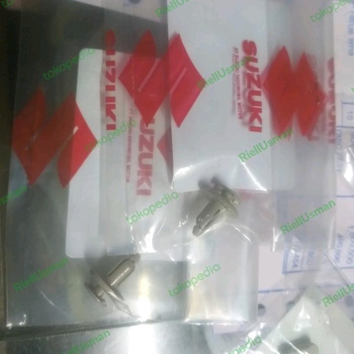 klip kancing console box mobil ertiga quality