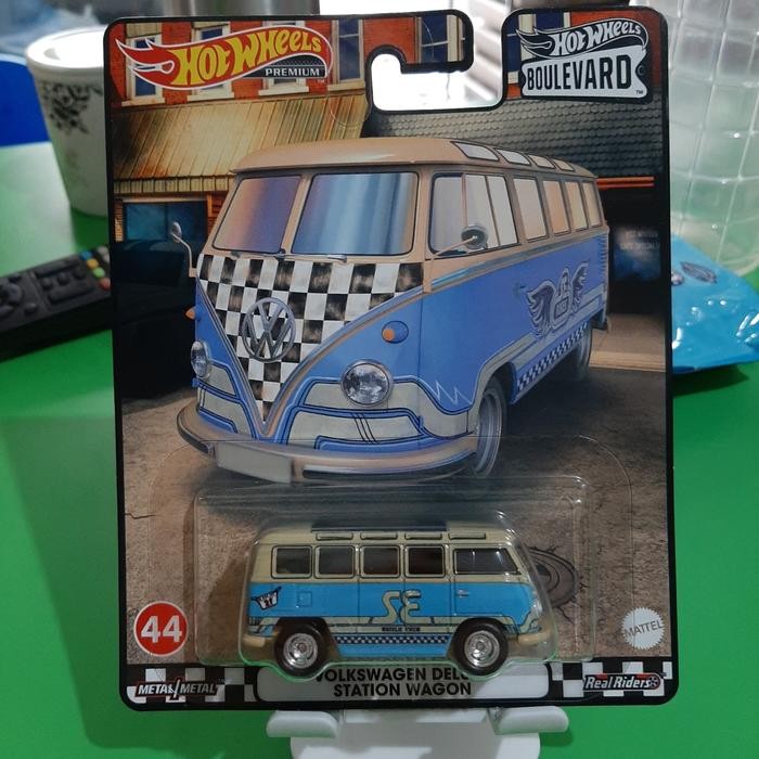 hotwheels volkswagen deluxe station wagon boulevard