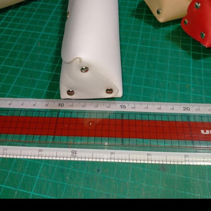 

Kotak Pensil Serbaguna bahan Kulit Asli