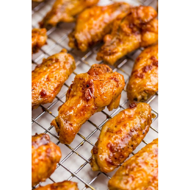 

1 kg chicken wings pizza h*t