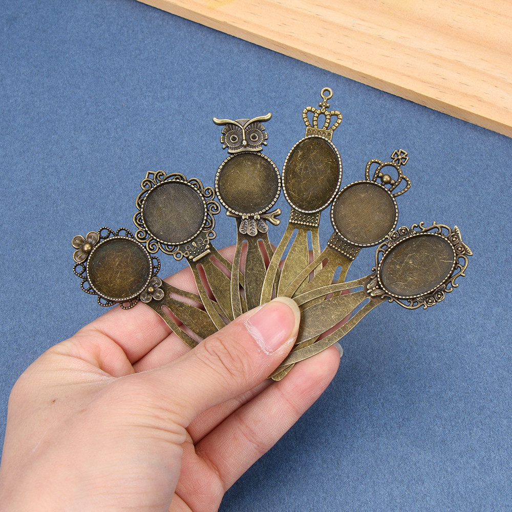 

1PC Antique Bronze Oval Style Iron Metal Bookmark Vintage Retro Handmade Bookmark for Cabochon Cameo DIY Bookmark Student Gifts