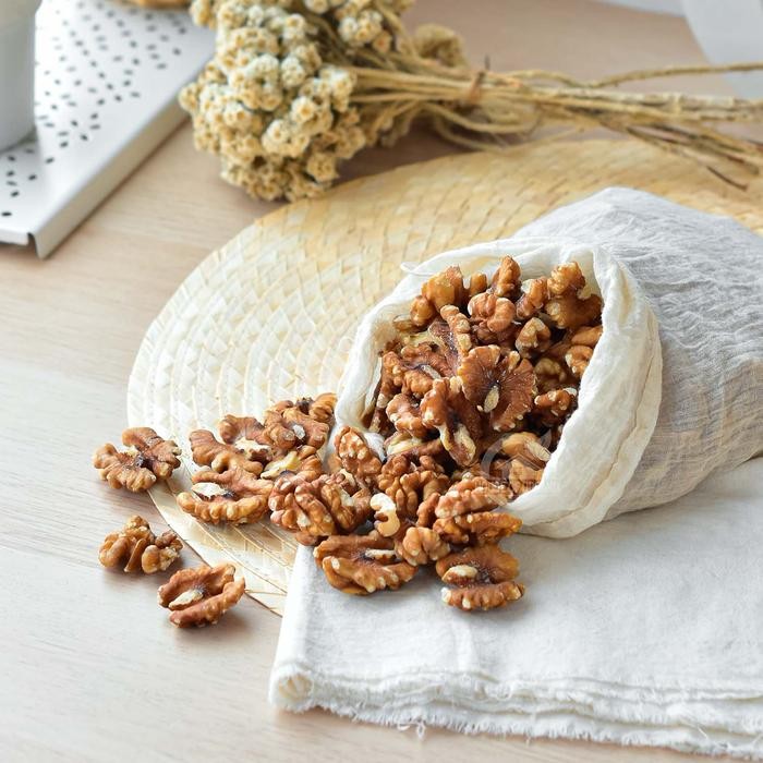 

Roasted Walnut Camilan Sehat Walnut Panggang 250 Gr