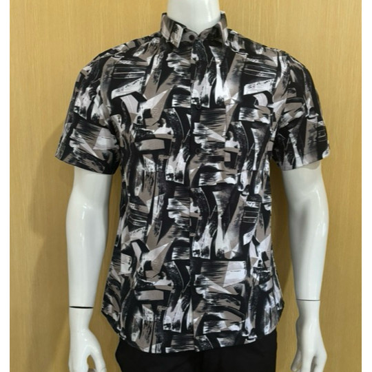 RICARDO kemeja pria motif printing hitam lengan pendek 32460