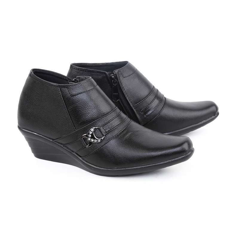 Syaqinah Sepatu Boots Wanita Kulit Asli 112 - Hitam