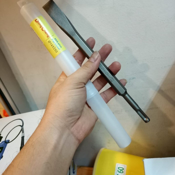 Dongcheng mata bobok sds plus flat 14x250 Dongcheng gepeng / flat chisel sds plus DTP ORI