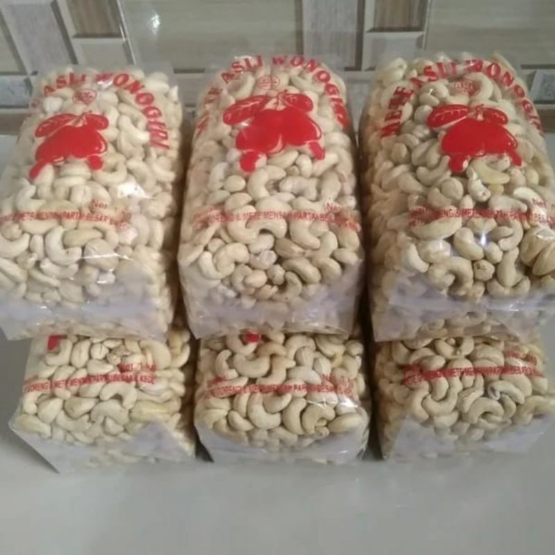 

CASHEWNUT kacang mete mede mentah fress 1kg asli wonogiri kwalitas Standar Premium