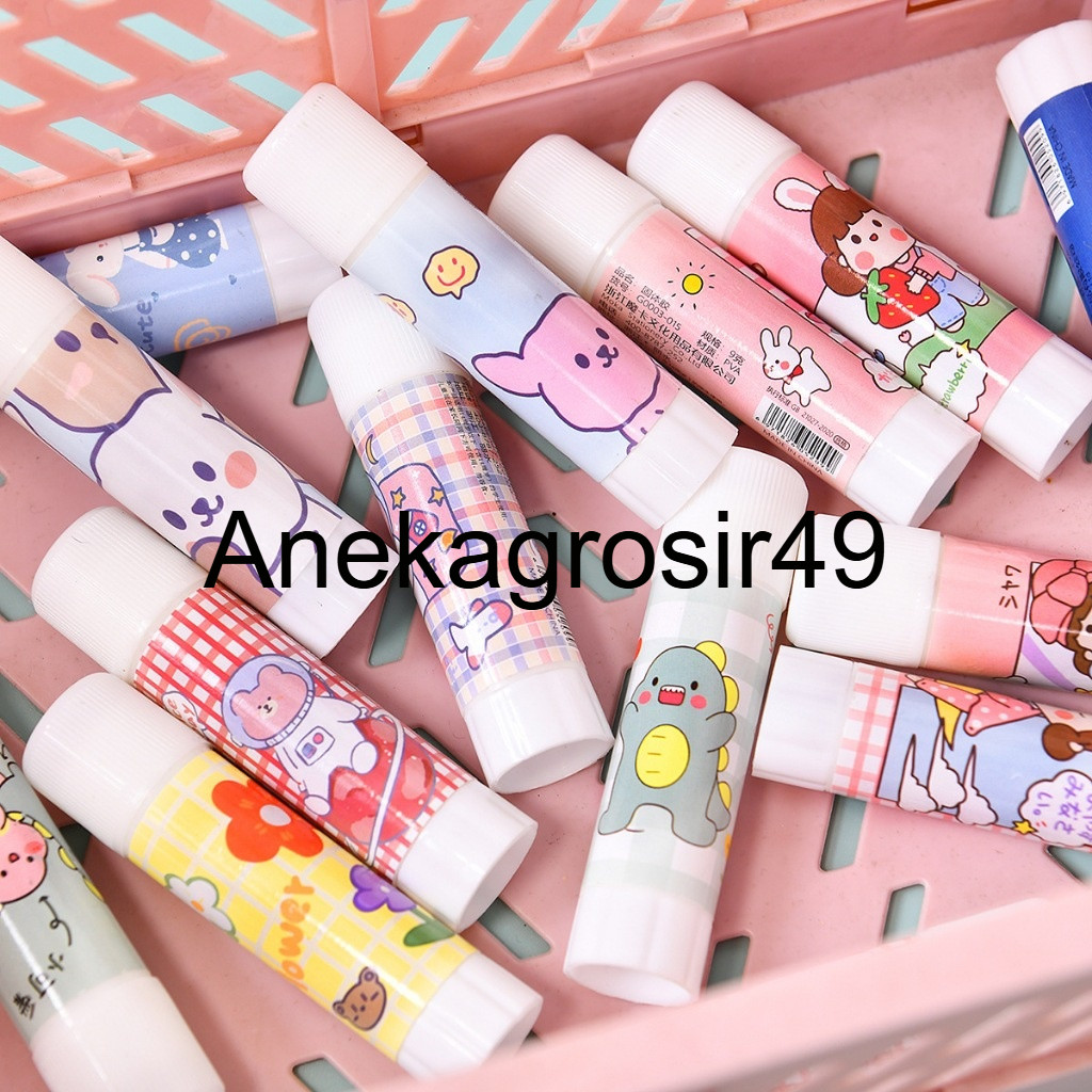 

SAG Lem Perekat Kertas Padat Glue Stick Lem Stik Batang Putar Sekolah Kantor Motif Korea Lucu