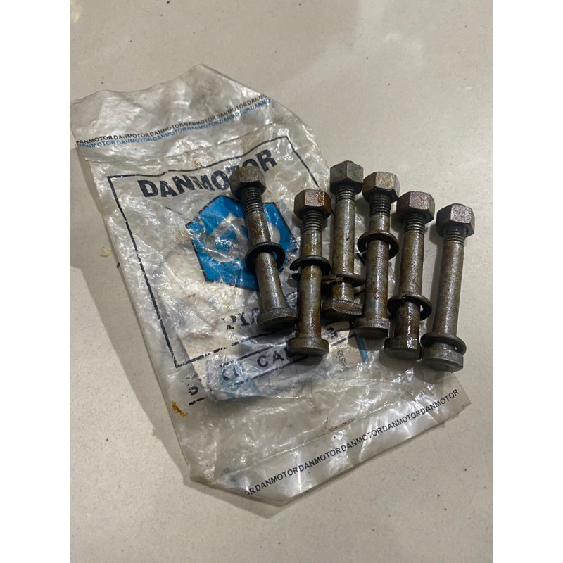 Baut Rengkes Pendek Untuk Mesin Vespa Super PS PX Baut Mur Ring Mesin Original danmotor