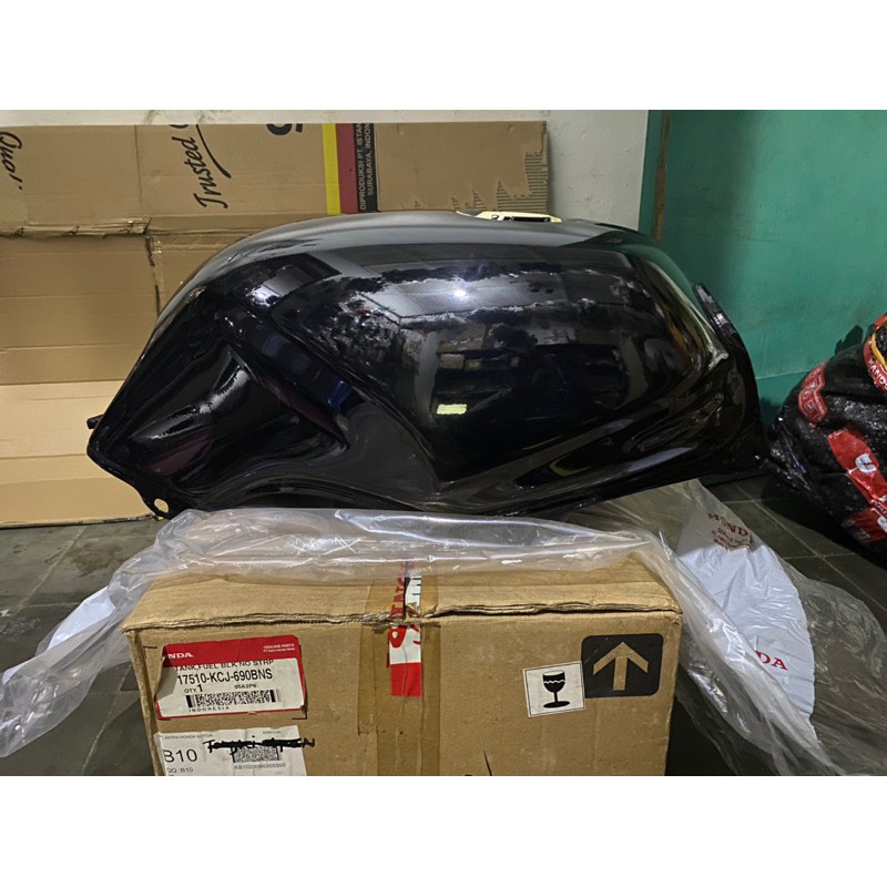 Tanki tiger lawas tiger lama warna hitam BAHAN IMPOR