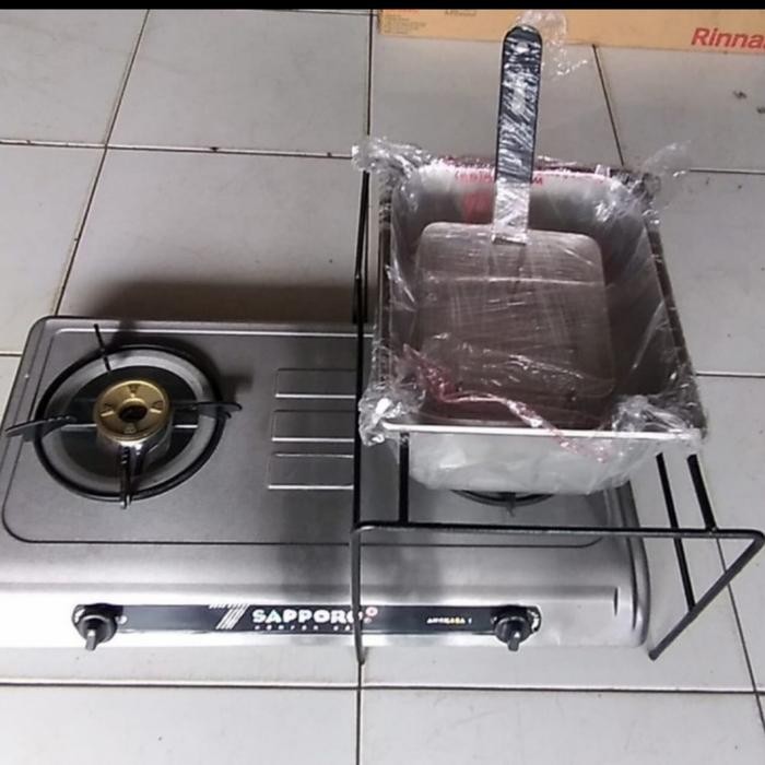 panci/penggorengan kotak plus saringan dan dudukan nya