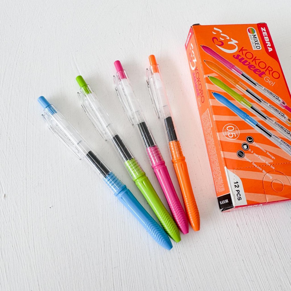 

BOLPEN ZEBRA KOKORO 0.5MM / BOLPOIN GEL ZEBRA HITAM BIRU SWEET