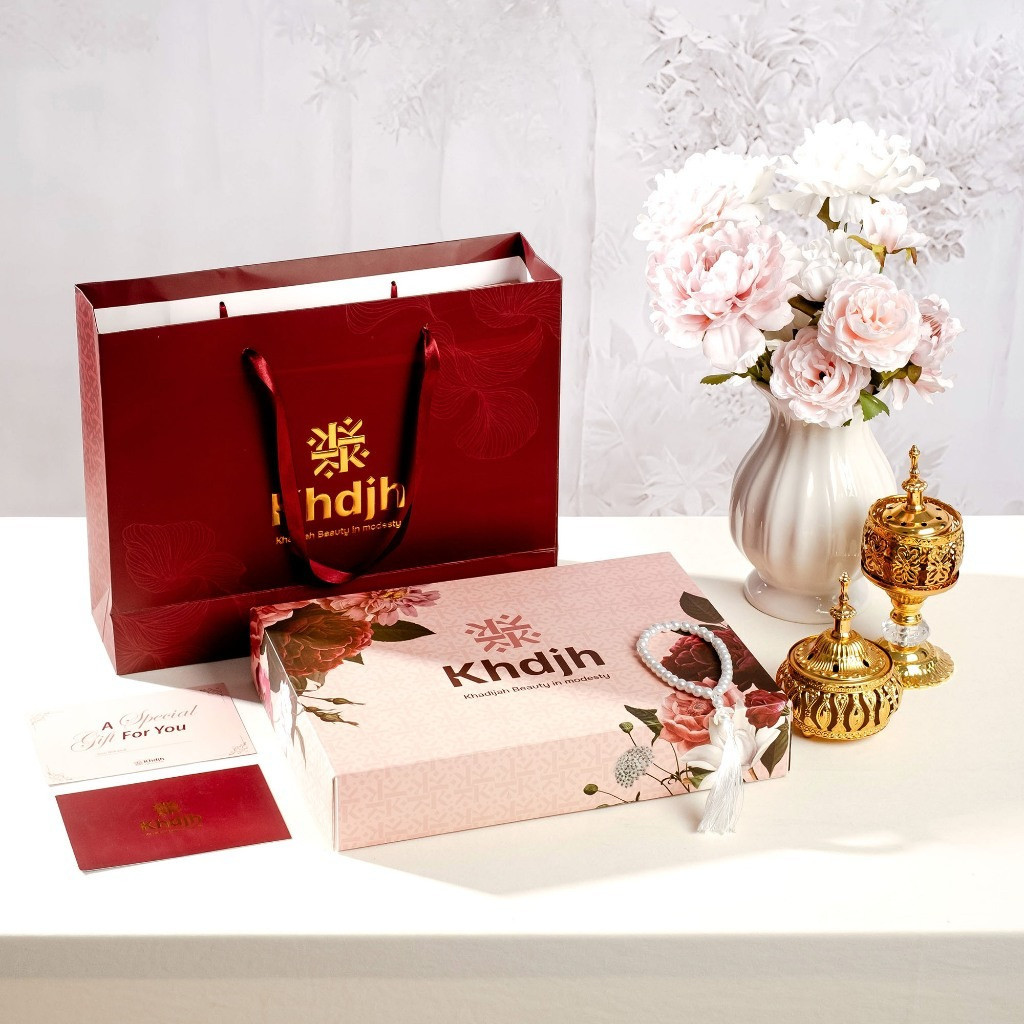 

Box Hadiah Gift Paperbag Mukena Premium Silk