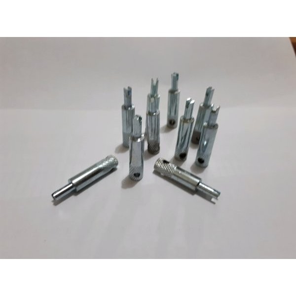 Kunci Pentil Ban Kunci Pembuka Pentil Ban Mobil Bukaan Pentil Ban Pembuka Pentil Ban Motor Kunci