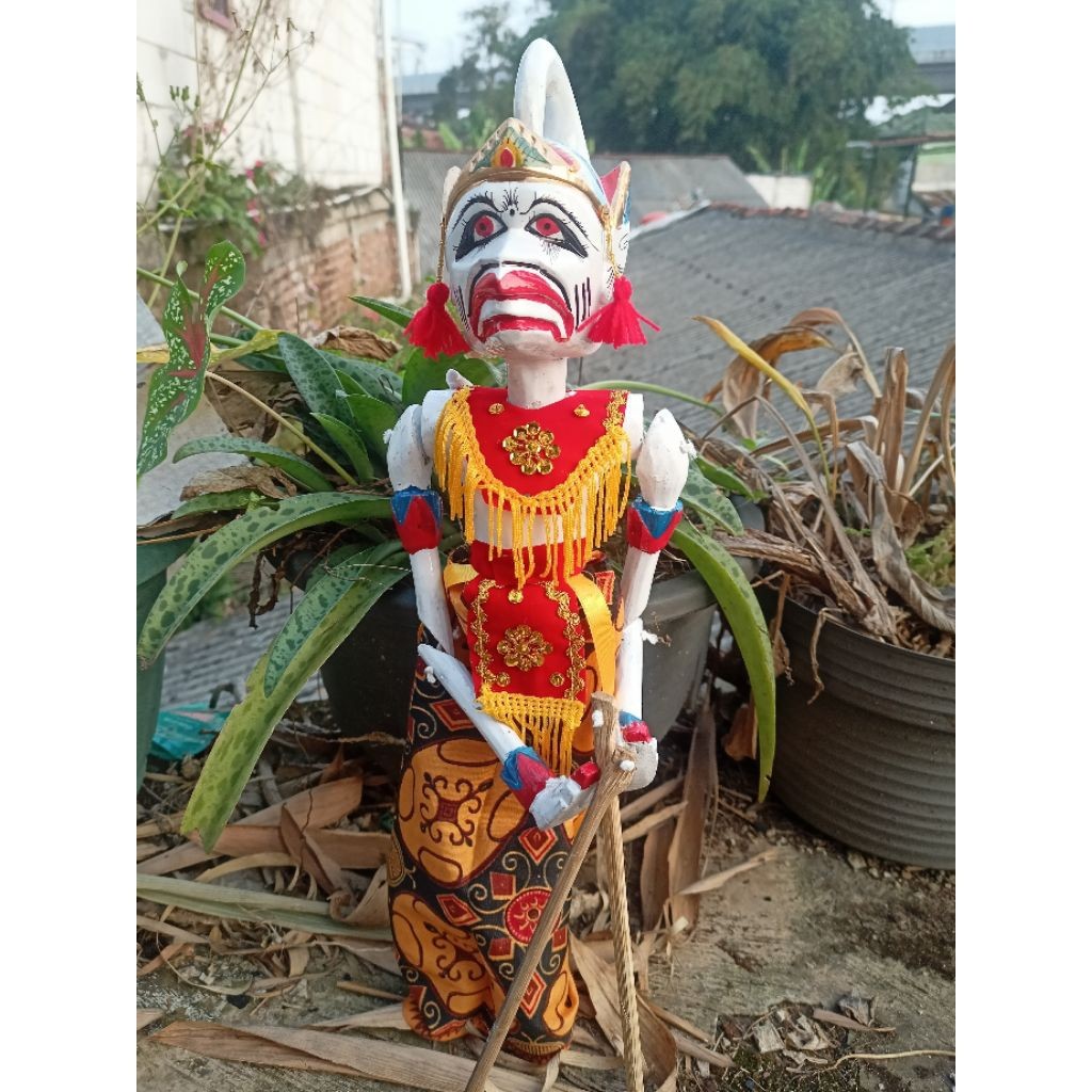 TERLARISwayang golek hanoman