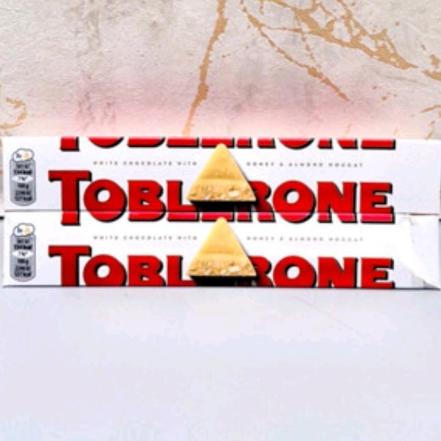 

Toblerone WHITE CHOCOLATE Coklat Toblerone 100gr