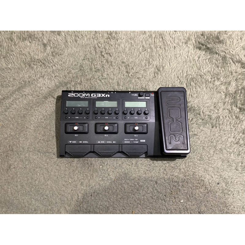 Efek Gitar Zoom G3Xn Digital Multiefek