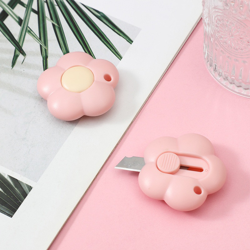 

Cutter Lucu Bentuk Bunga Flower Cutter Mini Lucu