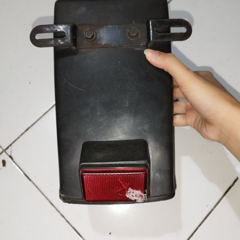 spakbor belakang Kawasaki ninja r beserta dudukan ORI second copotan cabutan siap pakai Bagjamotorjt