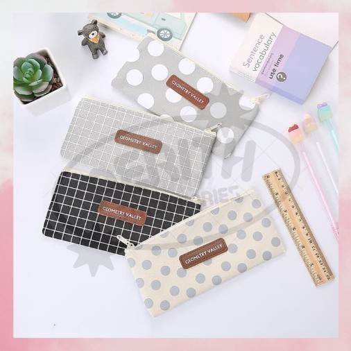 

Tempat Dompet Pouch Pensil Kanvas Pencil Case Aesthetic Motif Geometric Valley