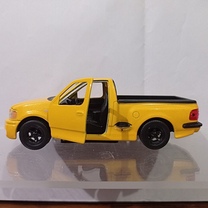 Vincent Diecast Mobil Jada 1/32 Fast And Furious - Ford F-150