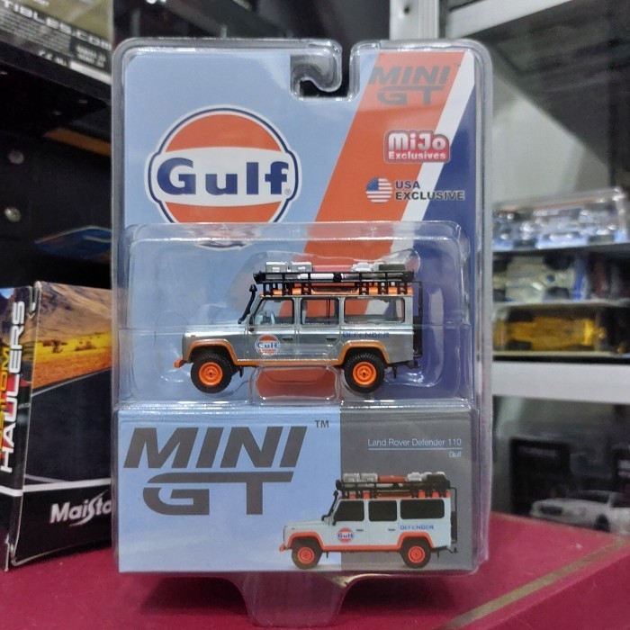 Mini GT Skala 64 Land Rover Defender 110 Gulf CHASE