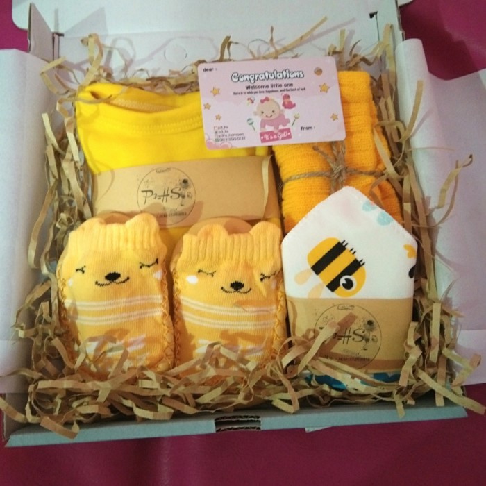

DISKON hampers bayi kado set / paket baby boy "abu abu" - Kuning, baby girl
