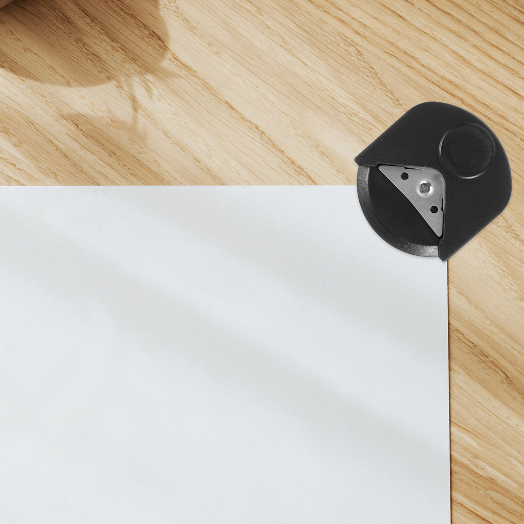 

Corner Rounder Punch 4mm Radius Black for Paper Photos Cards Chamfer Tool DIY Craft Project plastic cover rounding