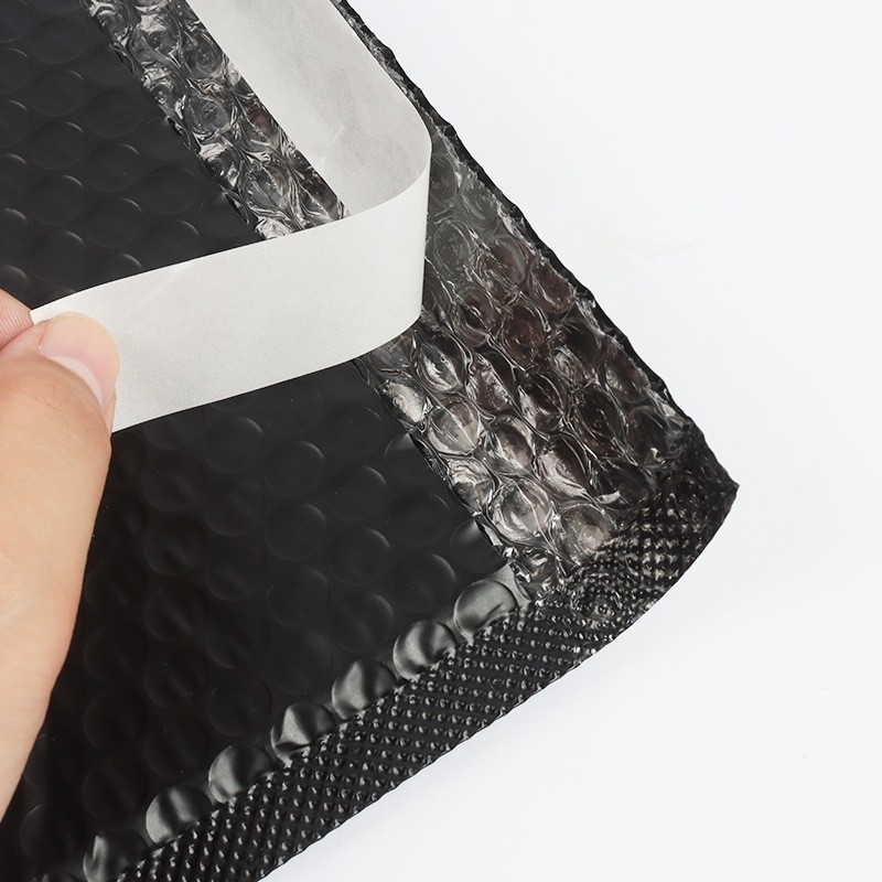 

Amplop Plastik Bubble Mailer Anti Air Polos Pelindung Paket