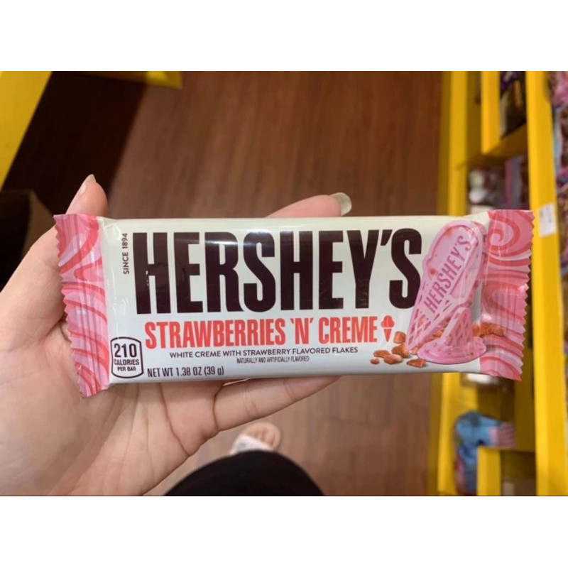 

HERSHEYS CHOCOLATE STRAWBERRIES N CREME / COTTON CANDY / BIRTHDAY CAKE / COOKIES N MINT / SALTED CARAMEL / CHOCOLATE HAZELNUT 39GR