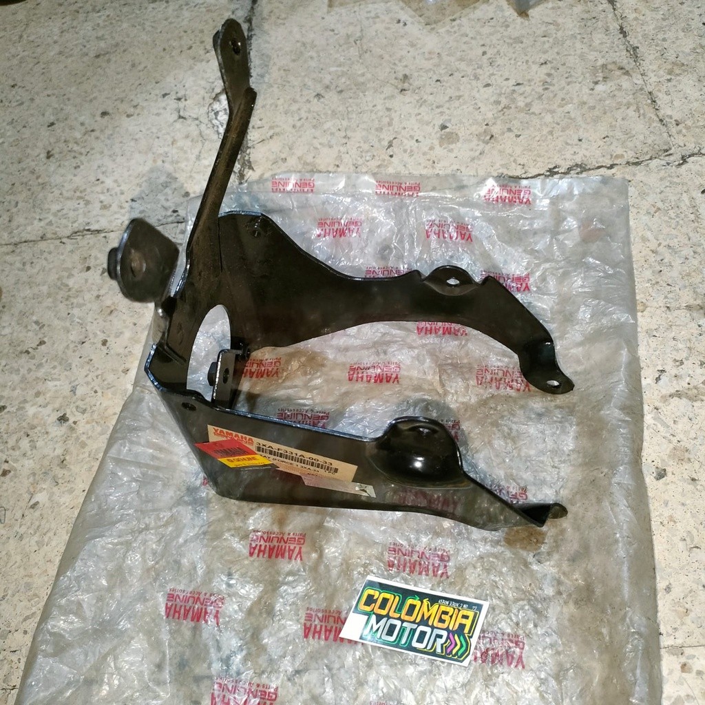 Breket tameng F1 Bracket tameng F1 Dudukan tameng F1 3xa-f331a-00-33 (AM)