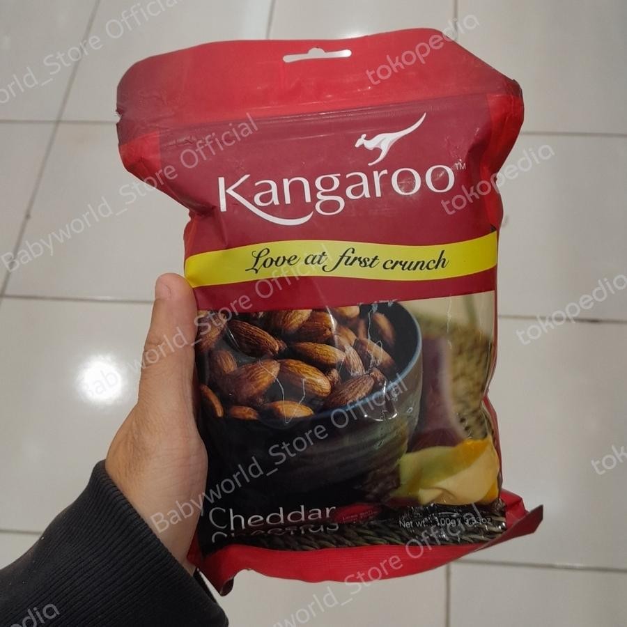 

Kangaroo Almond Kacang Rasa Cheddar Cheese 100gr