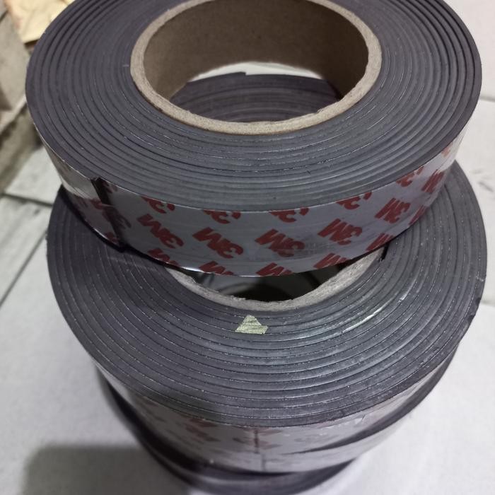 

magnet tape, lem 3m 30mm x 2mm x 5m
