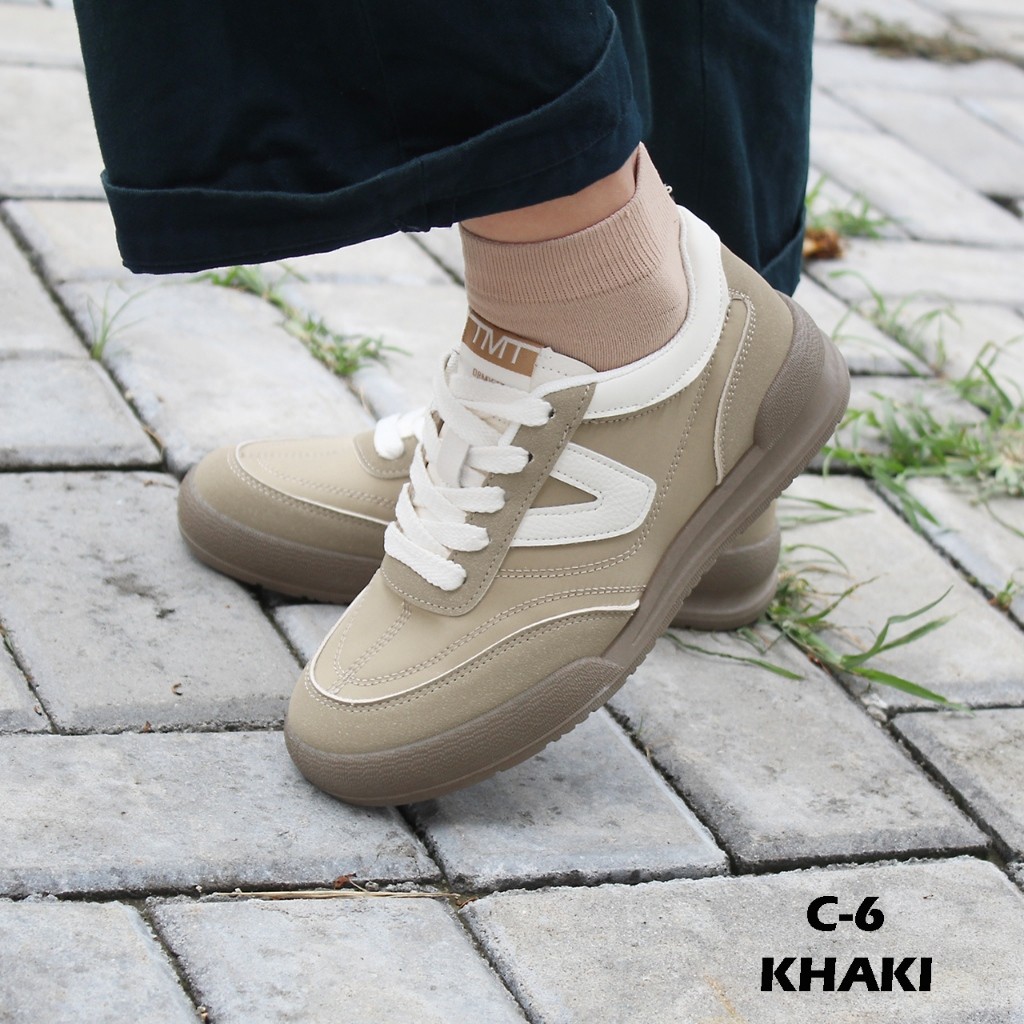 TERLARISTERLARISSS Sepatu Kasual Jalan-Jalan Wanita Santai Kereen Sepatu Sneakers Wanita Import WC-6