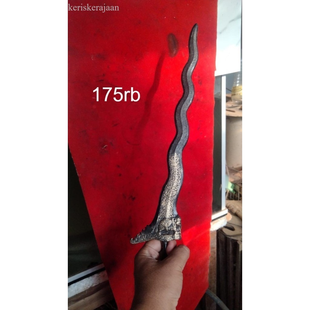 

keris panimbal gajah esti kinatah termurah sepuh majapahit bk Keris sengkelat majapahit mataram kartosuro kartasura Surakarta Yogyakarta nagasasra sabuk inten keris kriss nogososro BalineseJawa Java antik