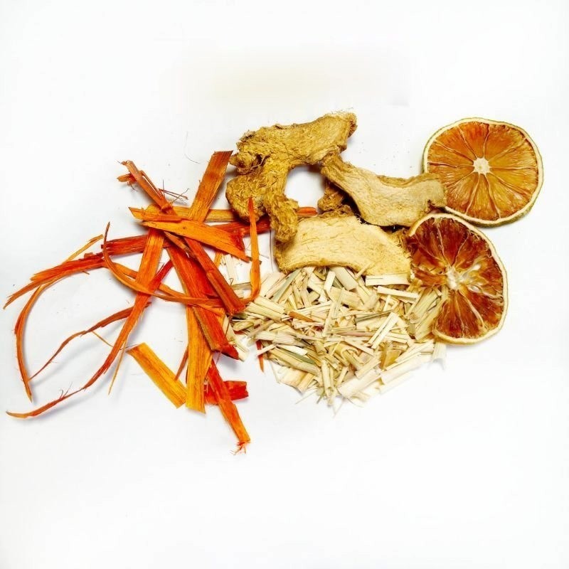 

Nismara tea (Lemongrass,dried lemon,secang,ginger)