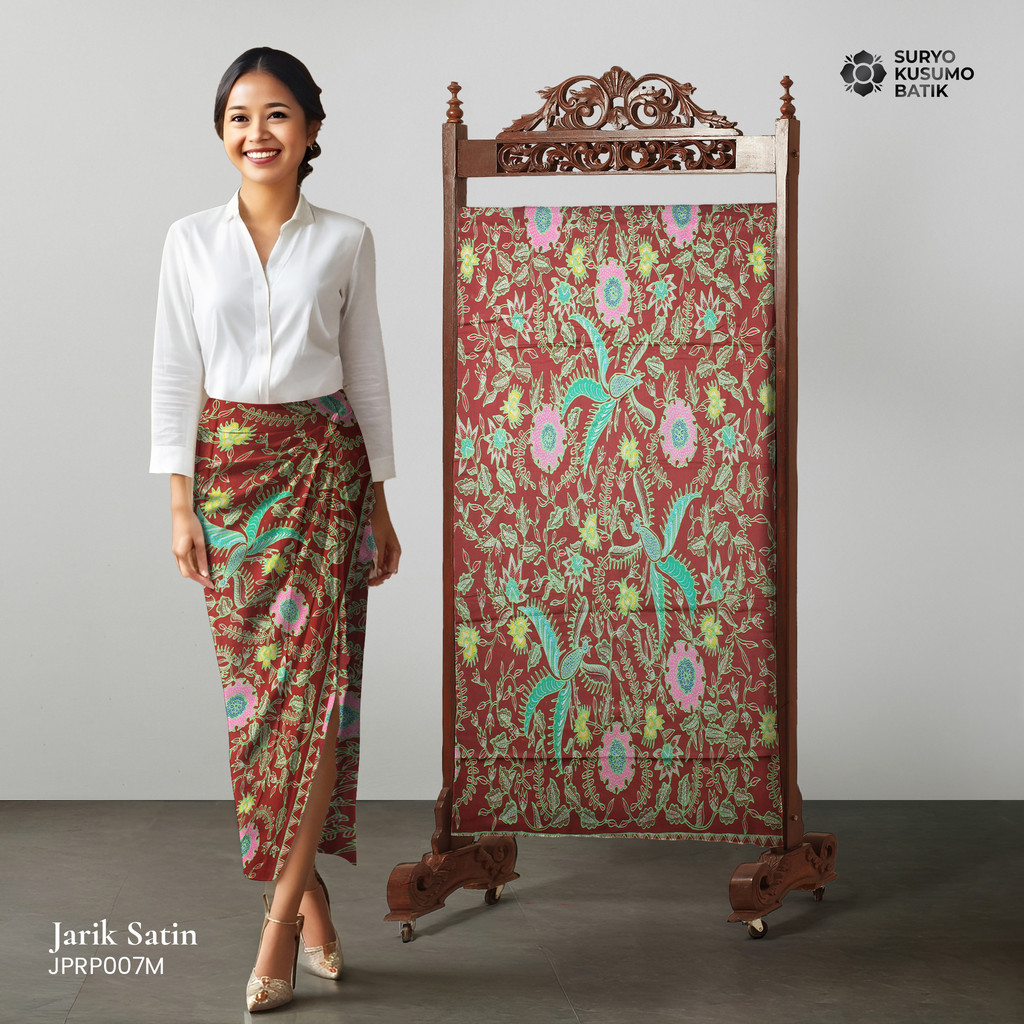 Suryo Kusumo Batik - Kain Jarik Batik Tulis Satin - Burung Cuwiri Merah