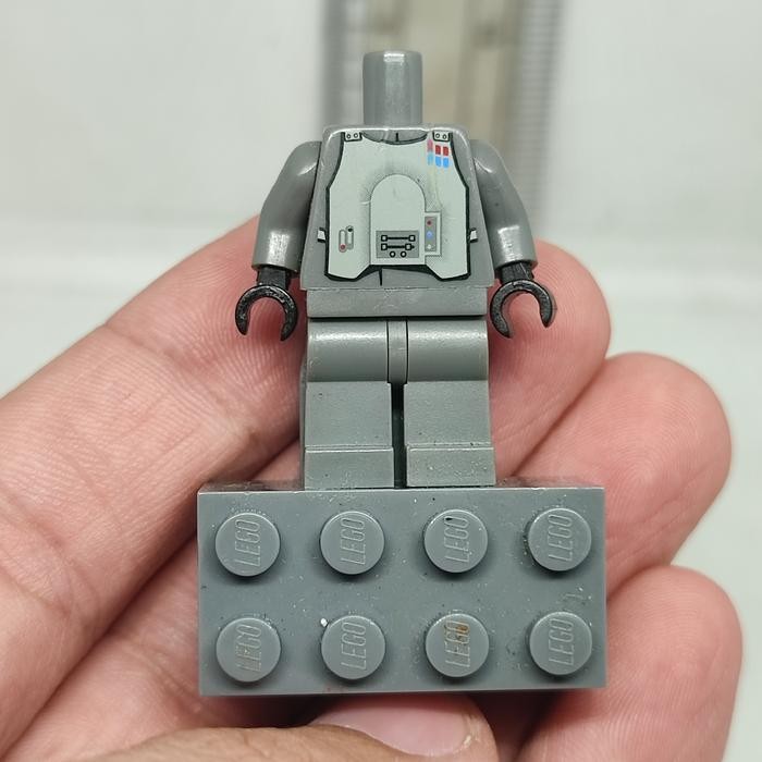 

AKO,,, Mini Figure Lego Magnets Star Wars Imperial Officer Minus Head From 853419 Original 2ND