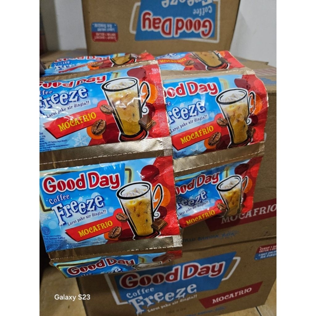 

Good Day Frezee Mocafrio Dan Good Day Cappucino Kemasan Sachet/Renteng 1Dus Isi 12 Rtng