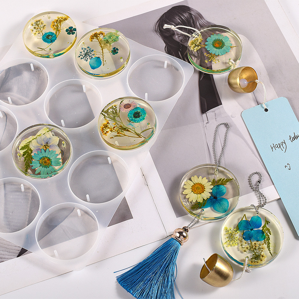 

12pcs/set Round Goo Cards Mold Diy Double Hole Pendant Charms Epoxy Resin Silicone Mold for Keychain Jewelry Making Casting Tool