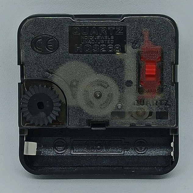 Mesin Jam Dinding 3268 on off