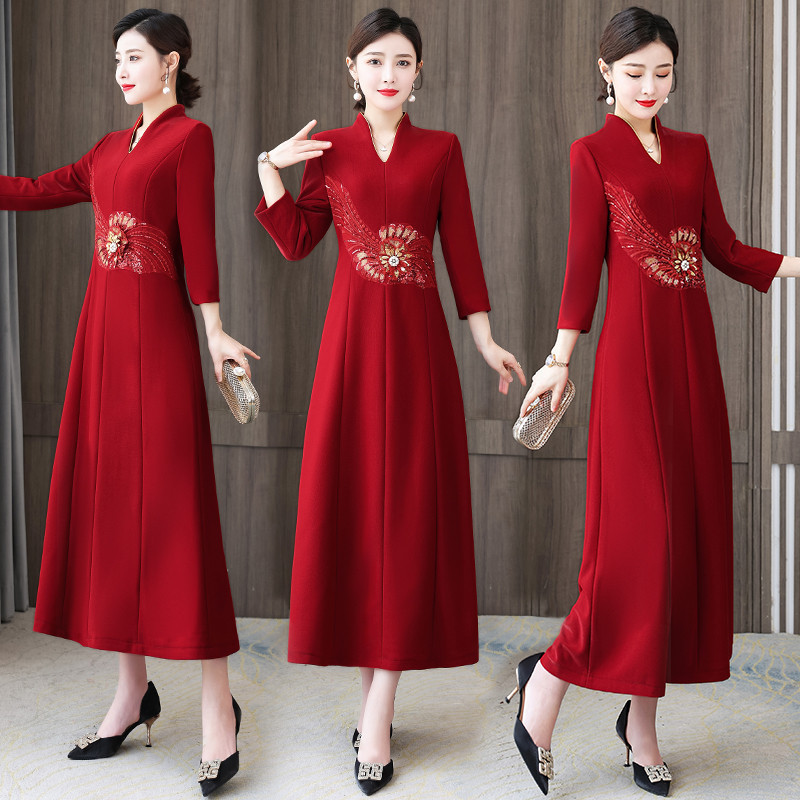 Gaun Pernikahan Ibu Cheongsam Gaun Merah Wanita Tua Versi Modifikasi Pakaian Pesta Pernikahan Elegan