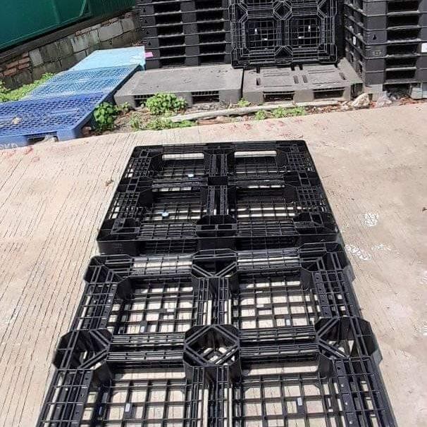 

pallet plastik uk. 110 x 110 x 12 cm