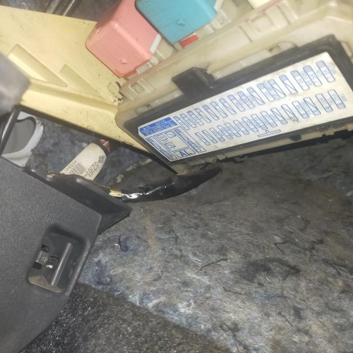 READY Tutup Box Sekring Bagian Vios Yaris Limo