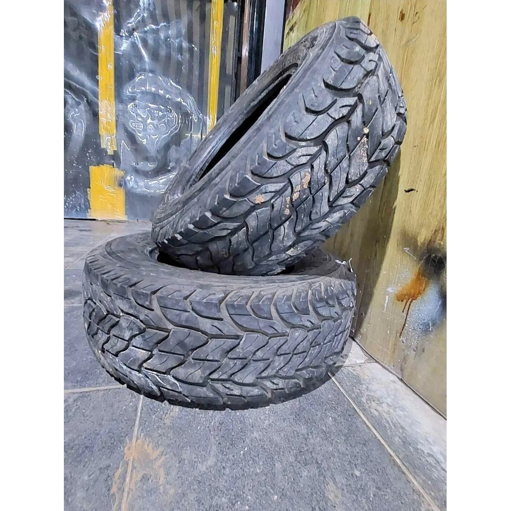 Ban mobil ukuran 235/70,75 R15 A/T