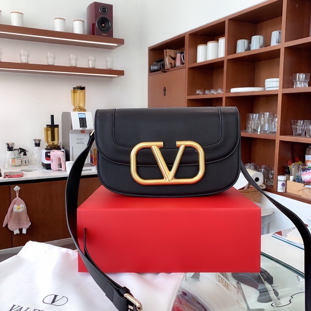 New Counter ORI original Valentino Shoulder Bag Crossbody Bag High Quality Big V Bag Leather (with b